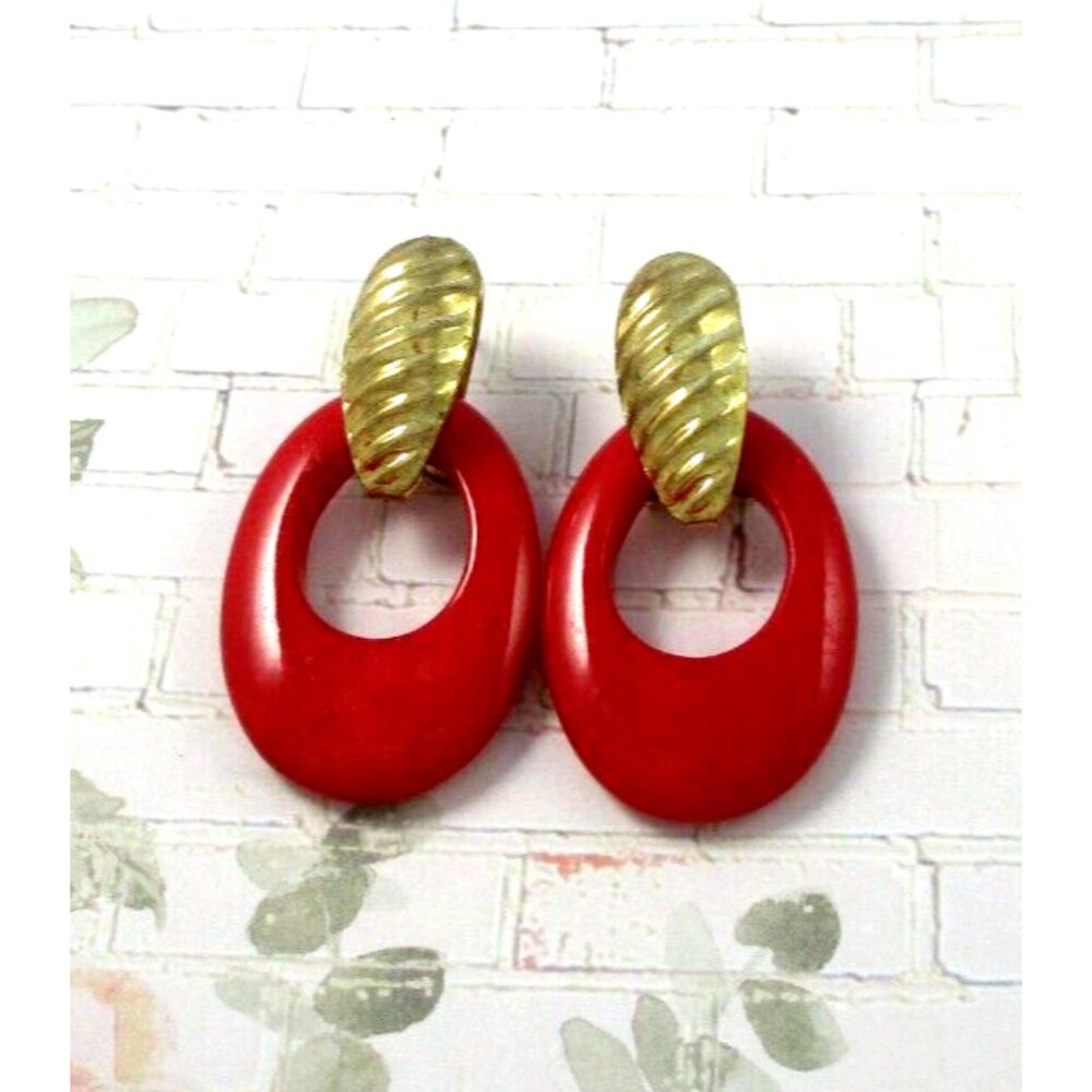 Vintage 80's  Red Oval Hoop Agate Stone Door Knocker Earrings  Pierced NOS